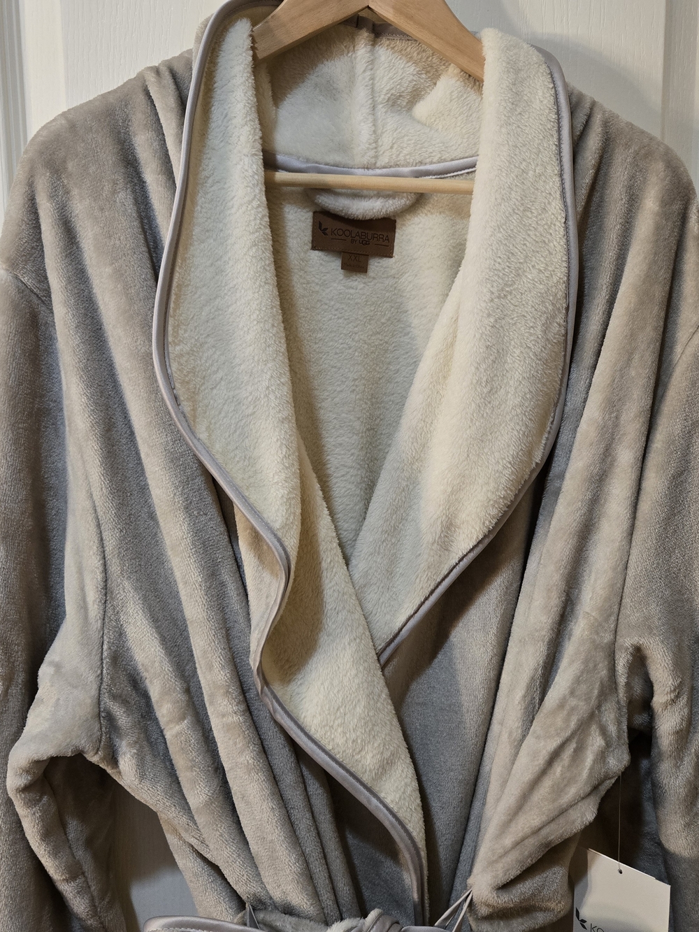 Koolaburra Women’s Cream & Gray Plush Robe - Size XXL - BNWT